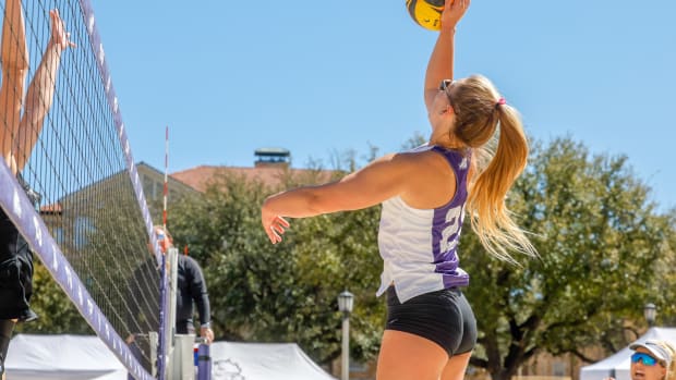 Twitter: @TCUBeachVB